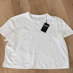 Knix Women's Studio Sleek Cropped Tee